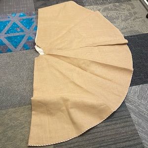 Burlap Christmas Tree Skirt